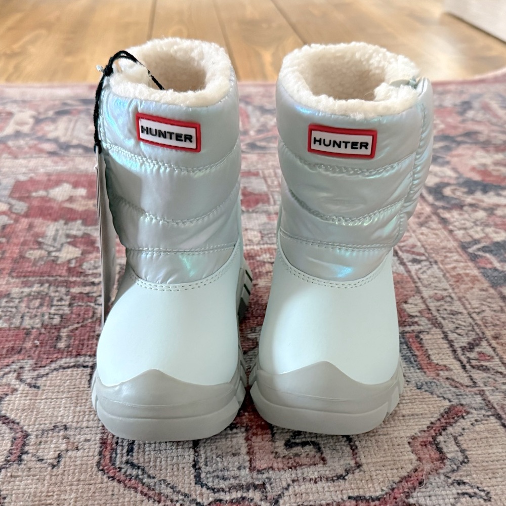 Hunter Little Kids Insulated Snow Boots - Waterproof. NWT.  No box. US 7C/UK 6